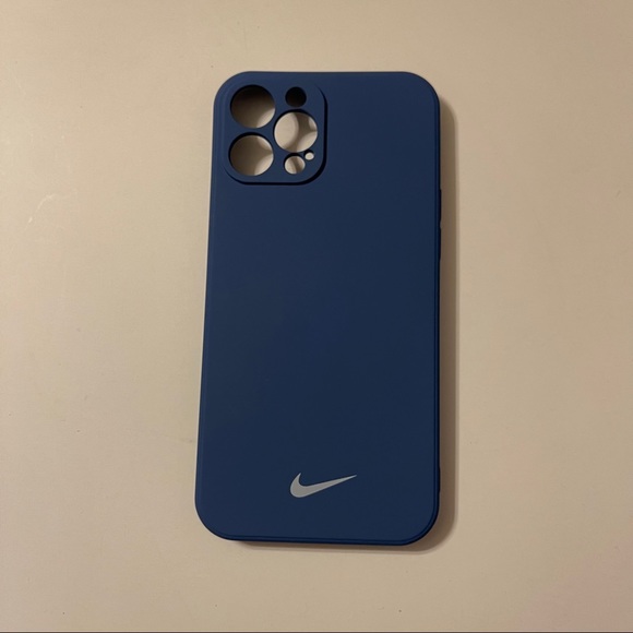 iPhone 12/12pro/12promax Cases - Picture 6 of 10